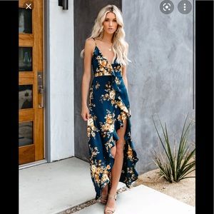 NWT ViCi Capriccio floral ruffle maxi dress